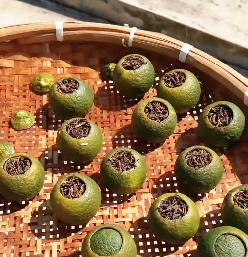 Citrus-Pu’erh Relief—nature's answer to post-meal comfort. No bloating. No heaviness. Just light, vibrant energy.